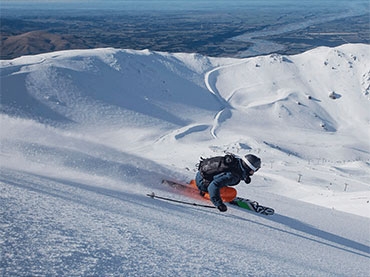 Skiing and Snowboarding on Mt Hutt